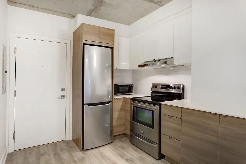 Hexagone Apartments By Corporatestays Μόντρεαλ